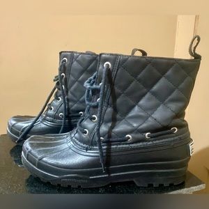 EUC Sperry boots. Size 7.  Worn a few times. Too small for me.